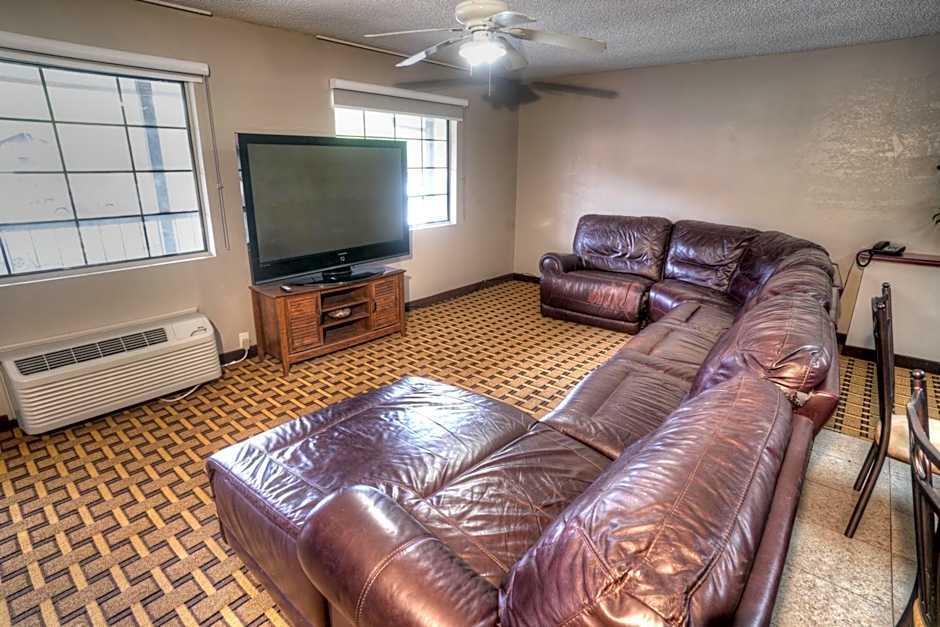 Amerivu Inn & Suites - Helen - Downtown