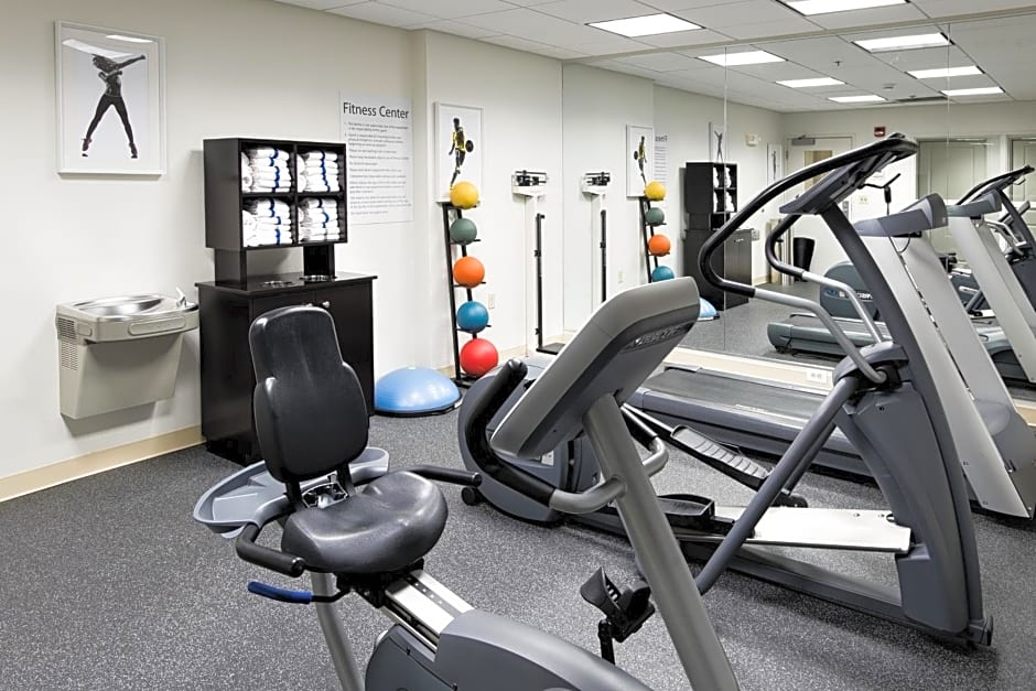 Holiday Inn Express & Suites East Wichita I-35 Andover by IHG