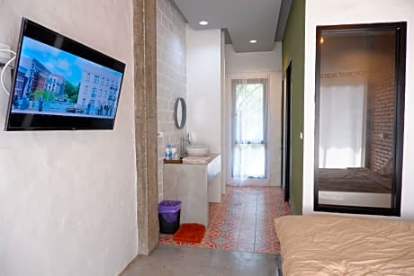 Black Elephant Boutique