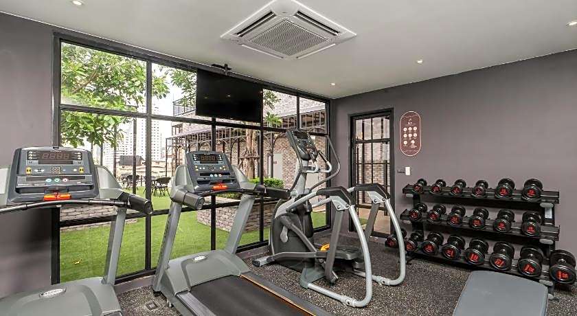 The Coach Hotel Sukhumvit