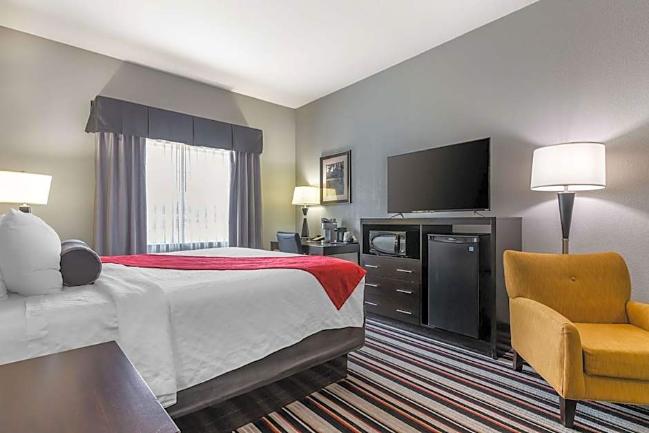 Best Western Plus Cowetas 1st Hotel