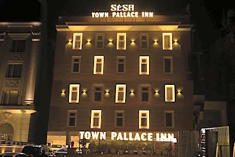 Town Pallace Inn