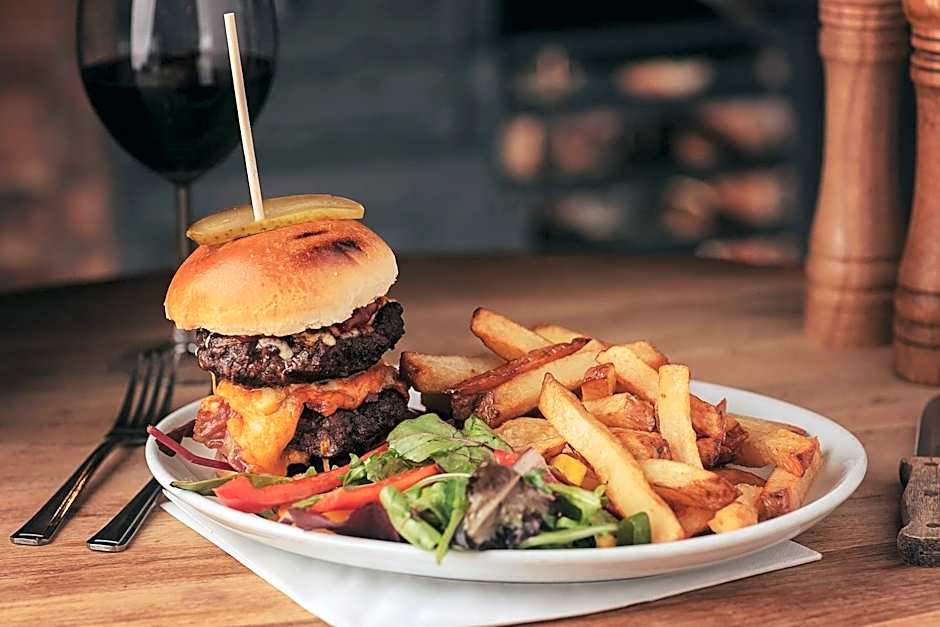 The Tavern - Steakhouse and Lodge