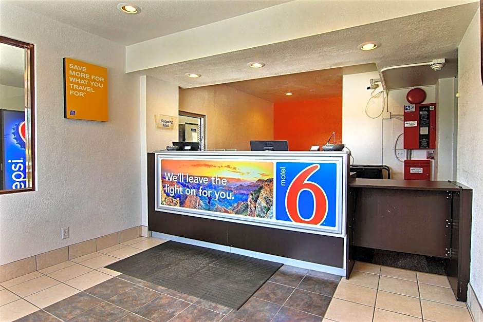 Motel 6-Kingsville, TX