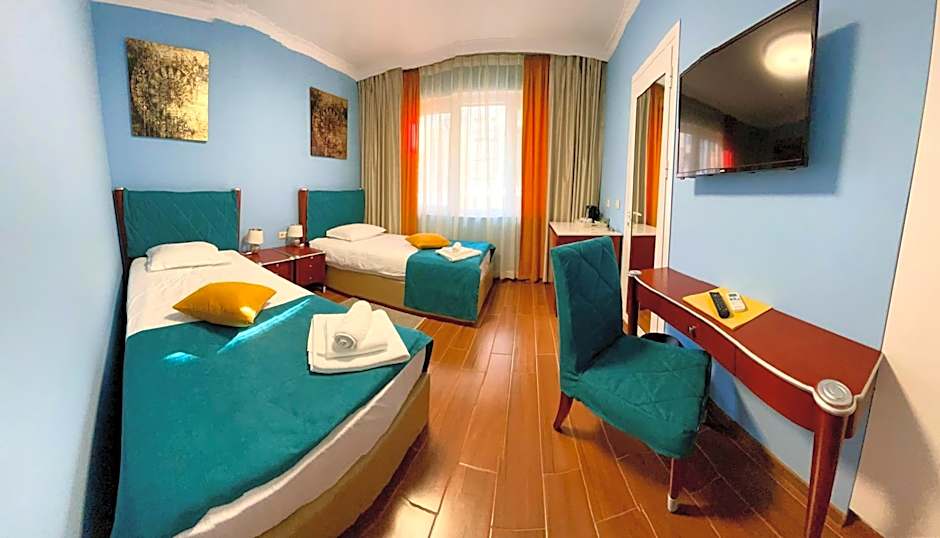 Art Green Boutique Hotel