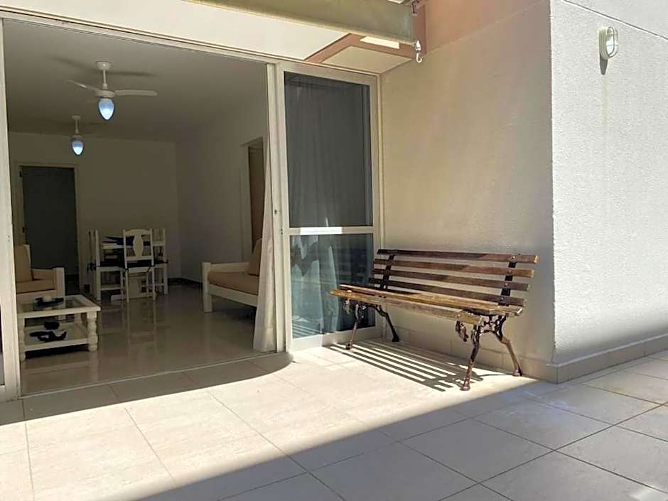 B914 - Apto 02 quartos para 7 pessoas perto do mar