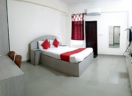 Srinivasa Residency