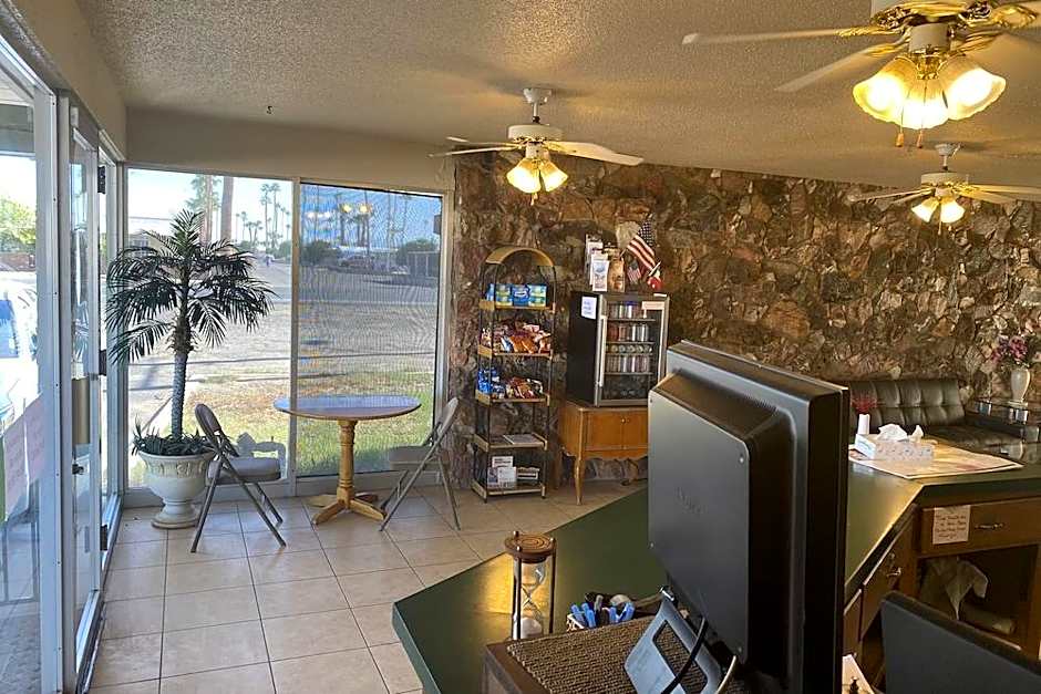 OYO Hotel Yuma AZ Desert Grove