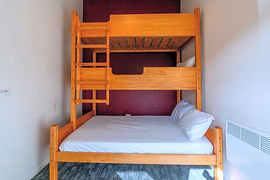 Photo 1 of 4 of Standard Cabin