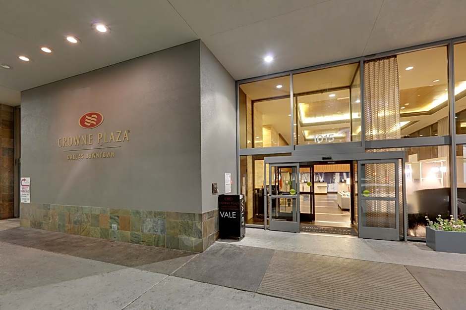 Crowne Plaza Dallas Downtown by IHG