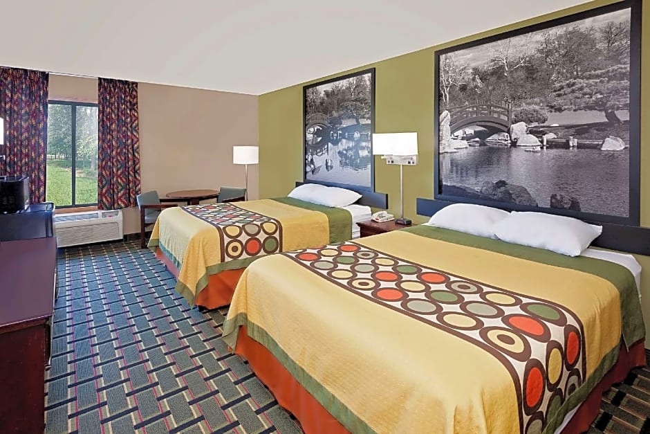 Econo Lodge Canton North