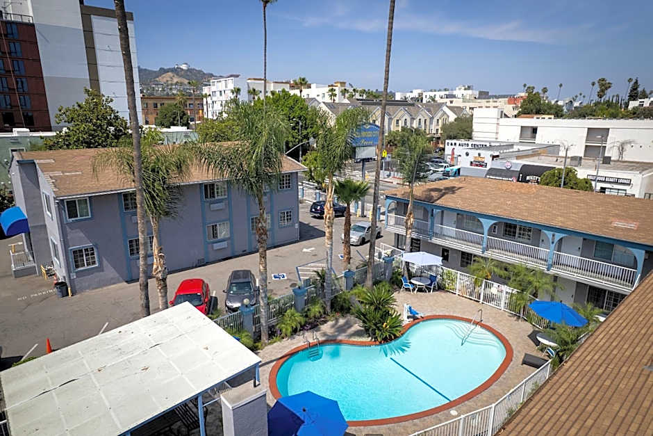 Hollywood City Inn