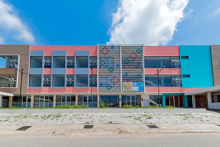 Sans Hotel Berau Square