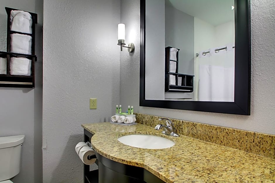 Holiday Inn Express Natchez South West By IHG