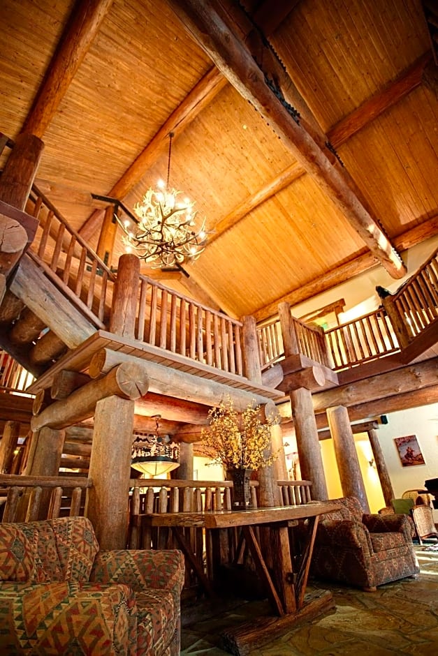 Daniels Summit Lodge
