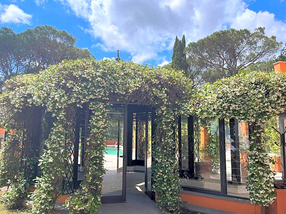 Hero's Garden Relais