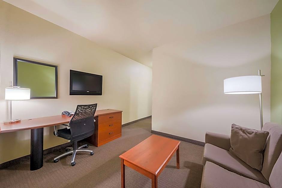 SureStay Plus Hotel by Best Western San Antonio SeaWorld