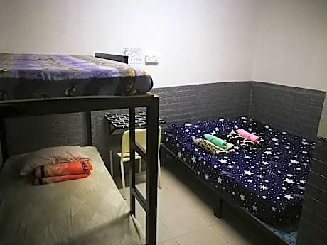 Triple Room with Private Bathroom