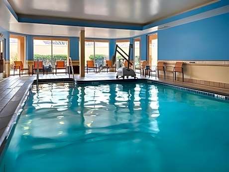 King Room with Roll-In Shower - Disability Access