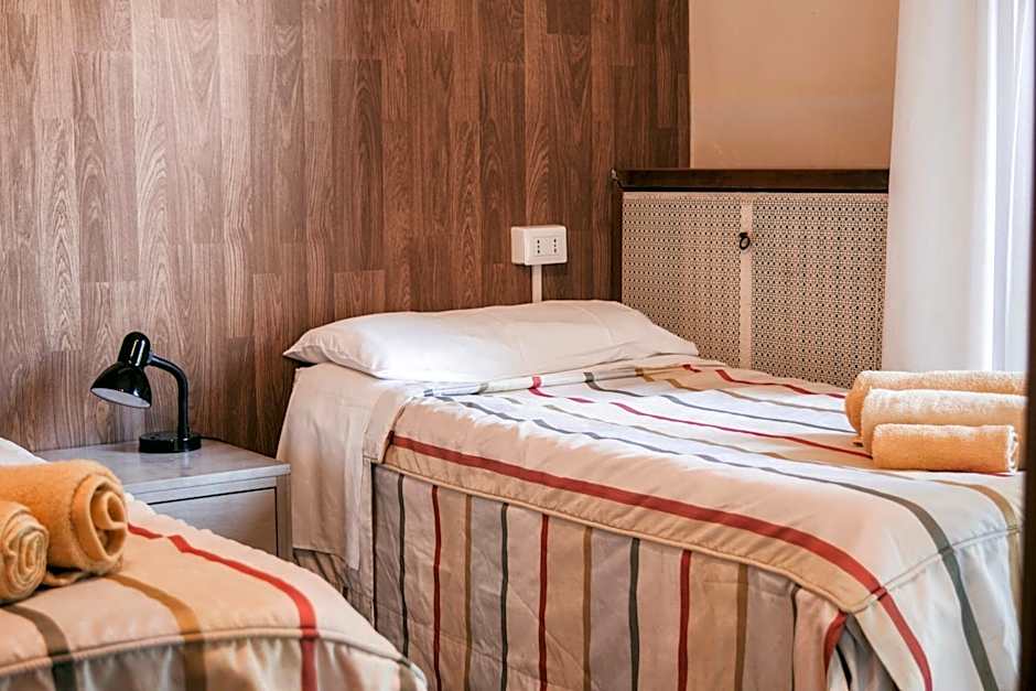 B&B Santa Monica