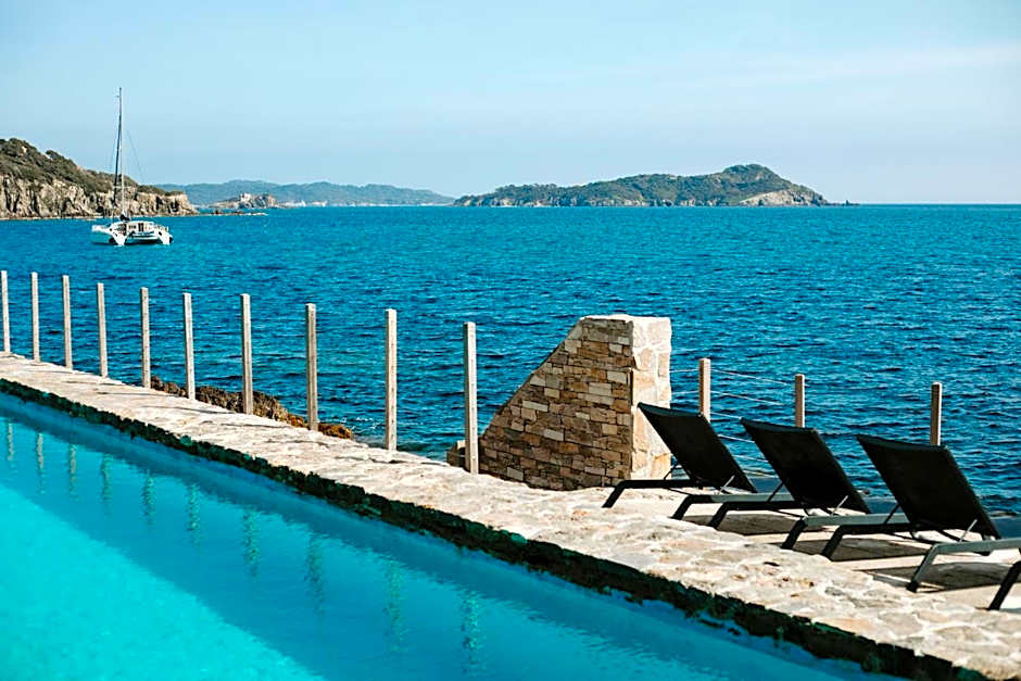 Hôtel Le Provençal - Rénové en 2025 - Bord de Mer