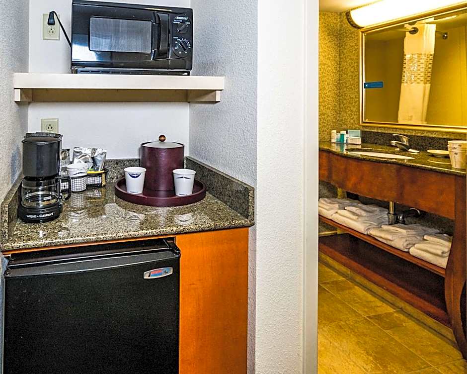 Hampton Inn By Hilton Easton