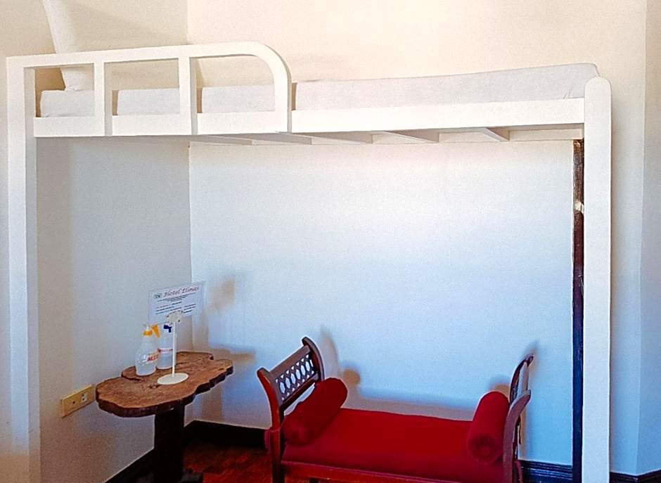 Hotel Elinas and Restaurant