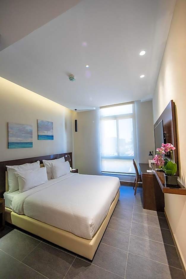 The Compass Hotel