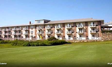 Winnapaug Inn