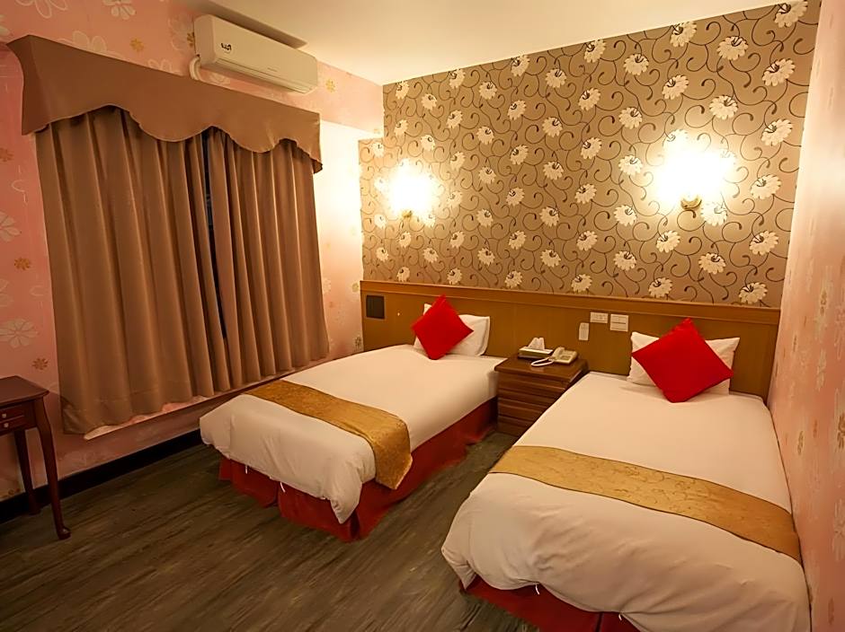 Chiayi Crown Hotel