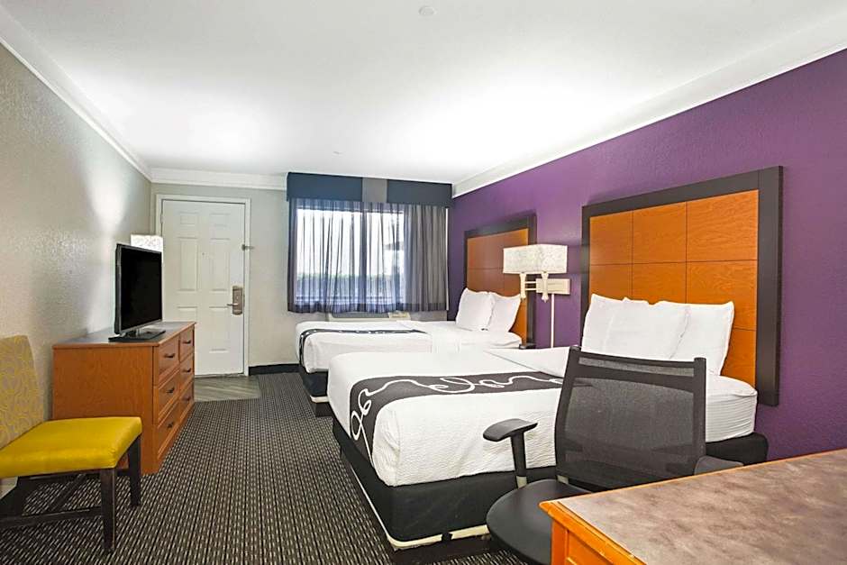 La Quinta Inn & Suites by Wyndham San Marcos