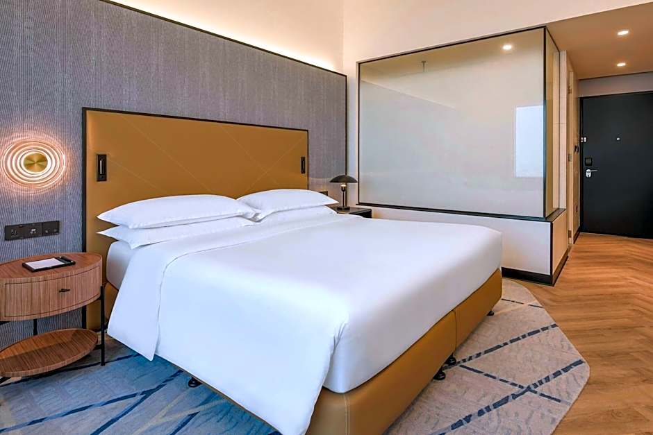 Photo 1 of 11 of Grand 1 King Bed