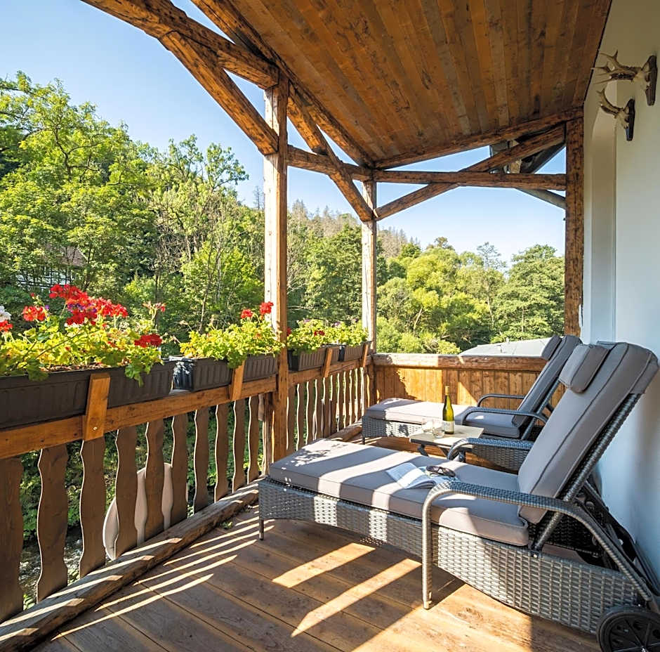 BODETALER BASECAMP LODGE - Naturerlebnis Lodge