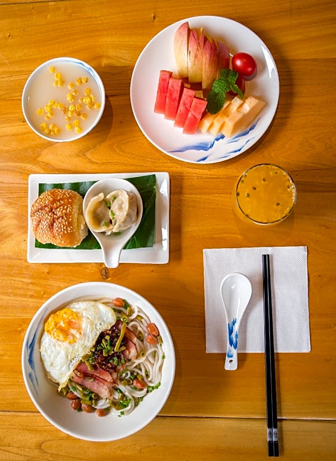 Yangshuo Ancient Garden Boutique Hotel-Free pick up from Airport or TS for 4 nights or more