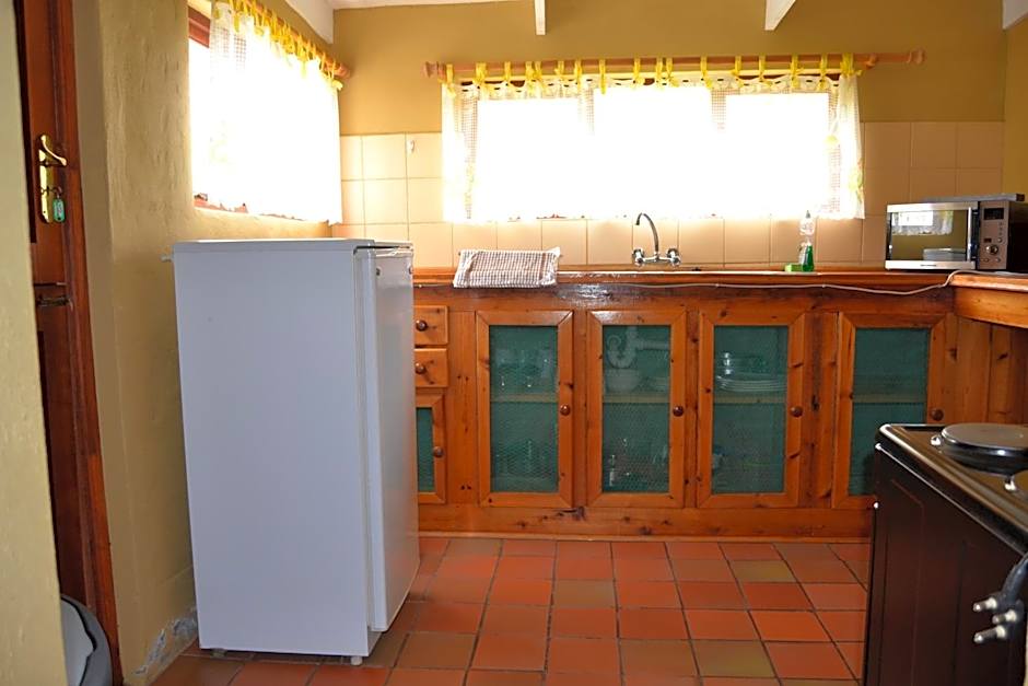 Over The Mountain Guest Farm