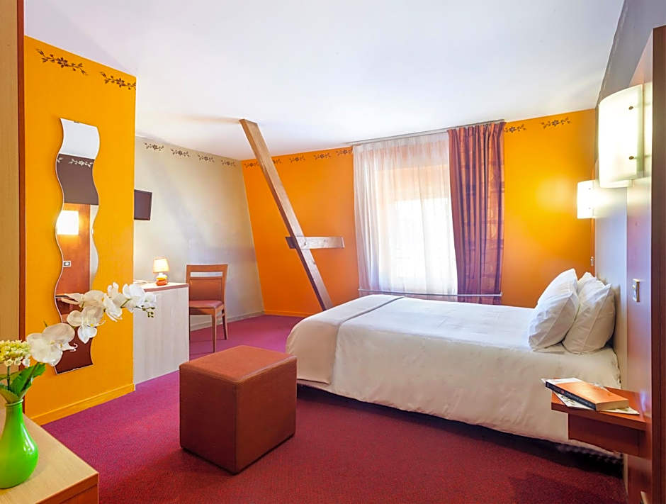 The Originals City, Hotel Le Lion d'Or, Chinon (Inter-Hotel)