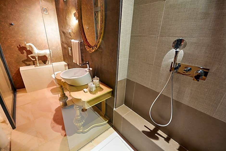 The Vincent Boutique Suites