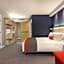 Holiday Inn Express London - Watford Junction By IHG
