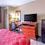 Econo Lodge Inn And Suites
