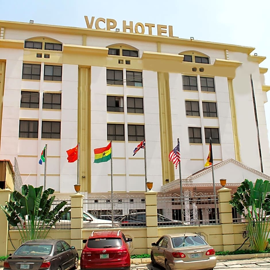 Victoria Crown Plaza Hotel