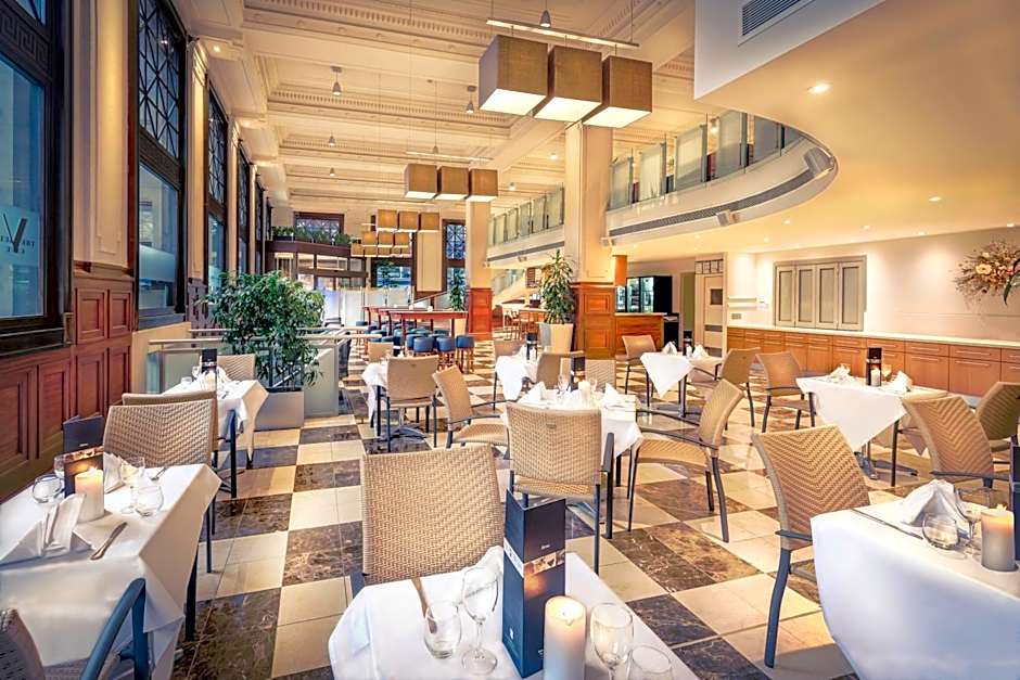 Batman's Hill on Collins