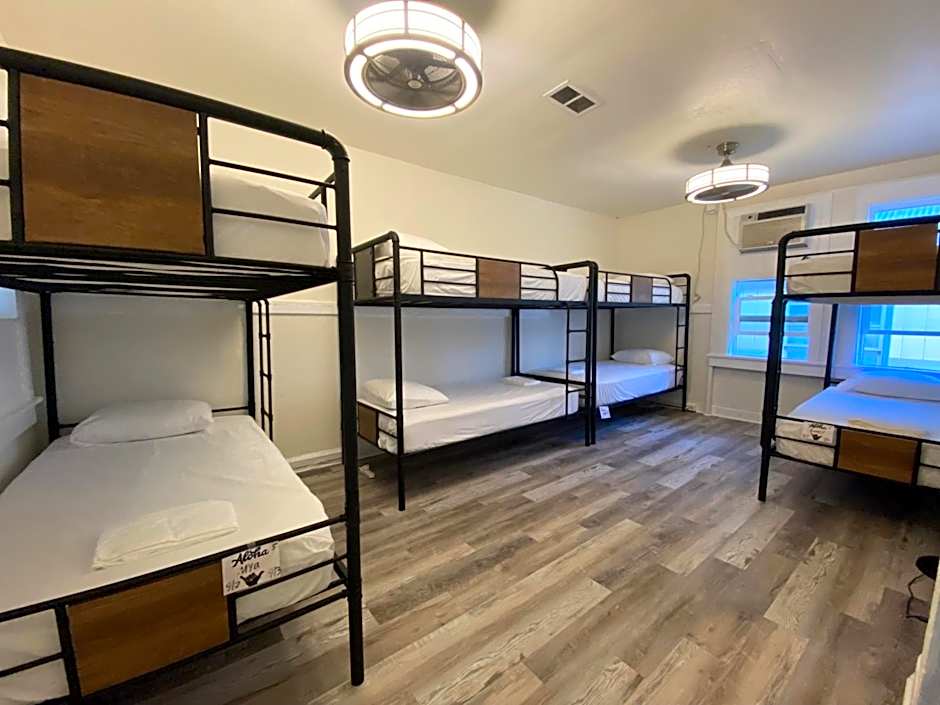 Foto 1 de 2 de Bed in 8-Bed Mixed Dormitory Room