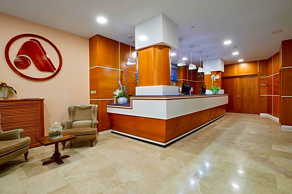 Hotel 40 Nudos