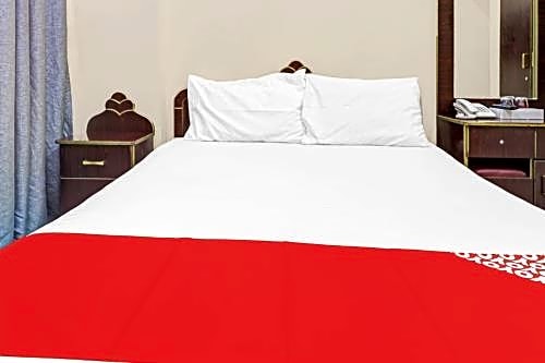 OYO 794 Great Country Hotel