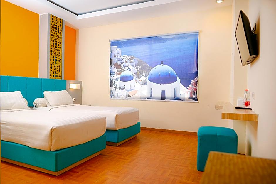 Front One Budget Malang