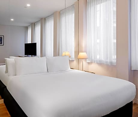 Oaks Melbourne on Collins Hotel