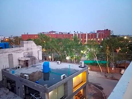 Hotel Royal Grace Lahore