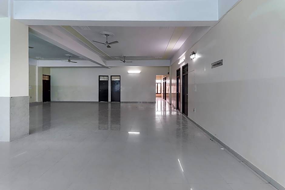 Md Palace by OYO Rooms – Lucknow, 