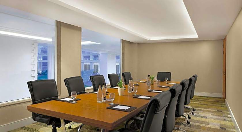 Amanora The Fern Pune, Series by Marriott