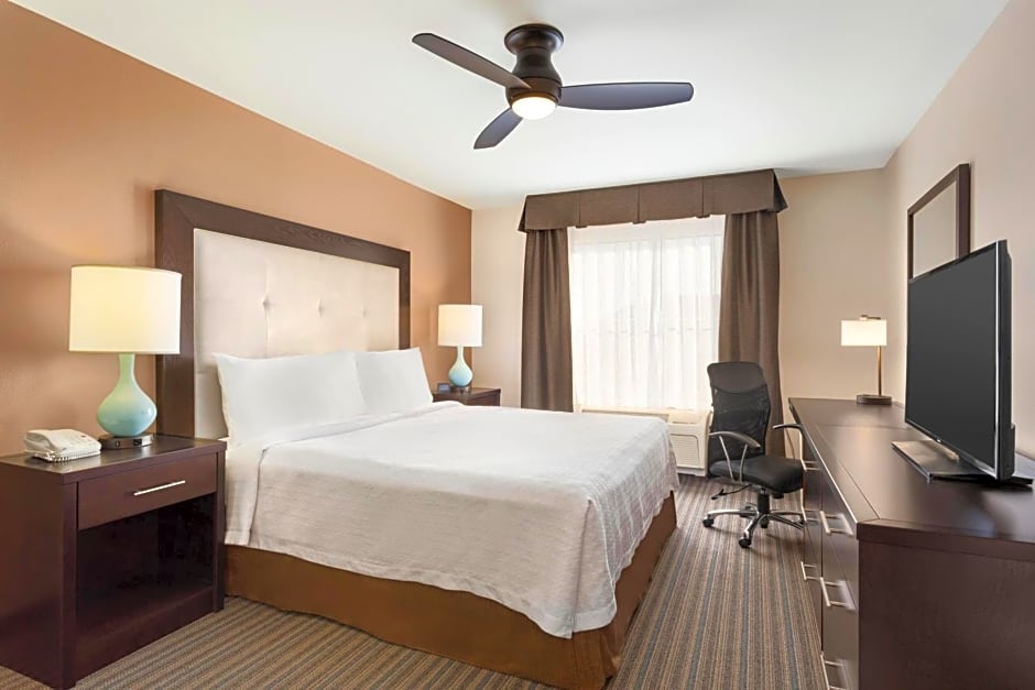 Homewood Suites by Hilton Fargo